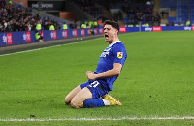 140123 - Cardiff City v Wigan Athletic, EFL Sky Bet Championship - Callum O'Dowda of Cardiff City celebrates after scoring goal