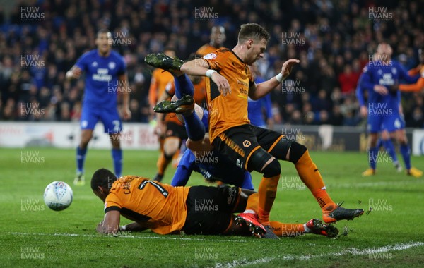 060418 - Cardiff City v Wolverhampton Wanderers - SkyBet Championship - Ivan Cavaleiro of Wolves gives away a second penalty in injury time with this tackle on Aron Gunnarsson of Cardiff City