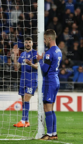 060418 - Cardiff City v Wolverhampton Wanderers, Sky Bet Championship - Joe Bennett of Cardiff City is left frustrated after missing a chance to score
