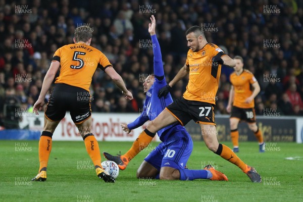 060418 - Cardiff City v Wolverhampton Wanderers, Sky Bet Championship - Kenneth Zohore of Cardiff City is brought down by Romain Saiss of Wolves