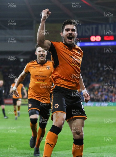 060418 - Cardiff City v Wolverhampton Wanderers, Sky Bet Championship - Ruben Neves of Wolves celebrates after scoring goal