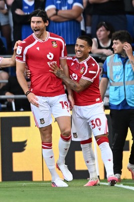 170826 - Cardiff City v Wrexham - Sky Bet Championship - Kieffer Moore of Wrexham celebrates scoring a goal