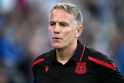 170826 - Cardiff City v Wrexham - Sky Bet Championship - Phil Parkinson, Wrexham Manager