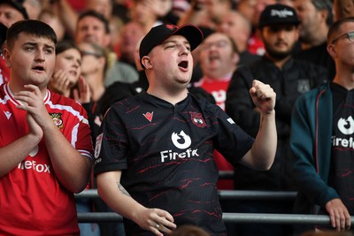 170826 - Cardiff City v Wrexham - Sky Bet Championship - Wrexham fans