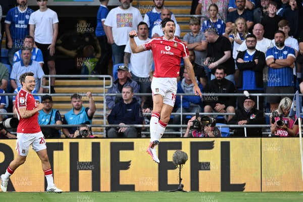 170826 - Cardiff City v Wrexham - Sky Bet Championship - Kieffer Moore of Wrexham celebrates scoring a goal