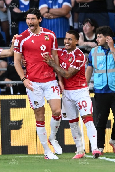 170826 - Cardiff City v Wrexham - Sky Bet Championship - Kieffer Moore of Wrexham celebrates scoring a goal