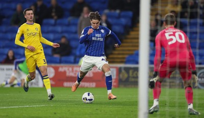 170326 - Cardiff `City v Wycombe Wanderers, EFL Sky Bet League 1 - Cian Ashford of Cardiff City looks on his shot beats Wycombe Wanderers goalkeeper Will Norris but goes wide of the goal