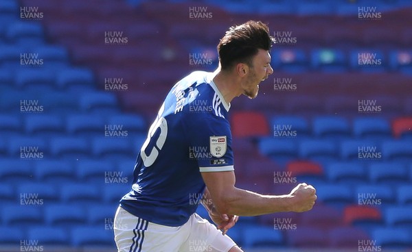 240421 Cardiff City v Wycombe Wanderers, Sky Bet Championship - Kieffer Moore of Cardiff City celebrates after scoring his second goal