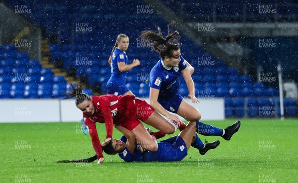 161122 - Cardiff City Women v Abergavenny Women - Cardiff City Women take on Abergavenny Women in front of a crowd of over 5100 at Cardiff City Stadium