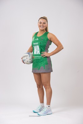 230225 - Cardiff Dragons Squad Portraits - Bethan Dyke