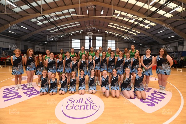 210525 - Cardiff Dragons v Birmingham Panthers - Netball Super League - Team picture at full time