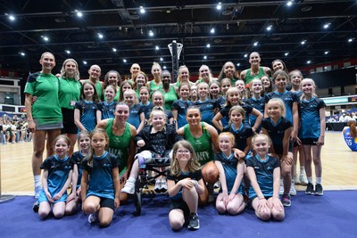 080624 - Cardiff Dragons v Leeds Rhinos - Vitality Netball Super League - Cardiff Dragons and mascots team photo