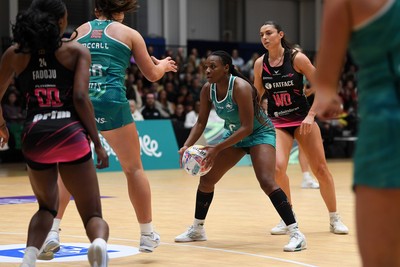 060326 - Cardiff Dragons v London Pulse - Netball Super League - 