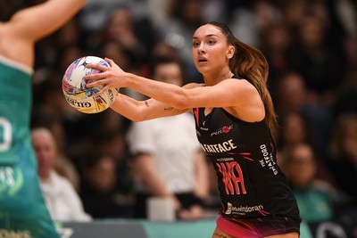 060326 - Cardiff Dragons v London Pulse - Netball Super League - 
