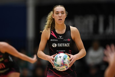 060326 - Cardiff Dragons v London Pulse - Netball Super League - 