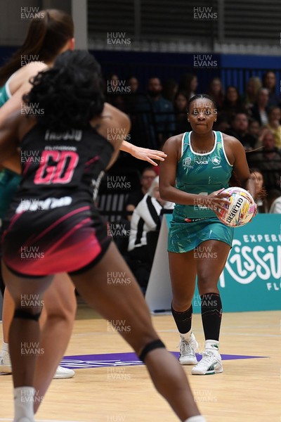 060326 - Cardiff Dragons v London Pulse - Netball Super League - 