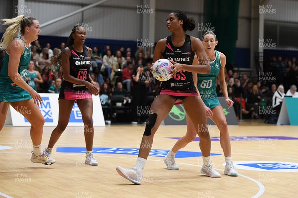 060326 - Cardiff Dragons v London Pulse - Netball Super League - 