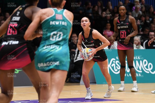 060326 - Cardiff Dragons v London Pulse - Netball Super League - 