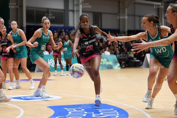 060326 - Cardiff Dragons v London Pulse - Netball Super League - 