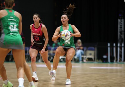 140625 - Cardiff Dragons v London Pulse - Netball Super League - Elle McDonald of Cardiff Dragons