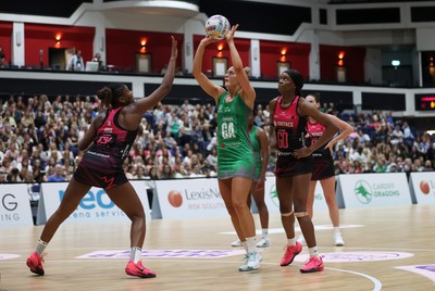 140625 - Cardiff Dragons v London Pulse - Netball Super League - Phillipa Yarranton of Cardiff Dragons