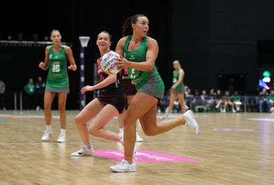 140625 - Cardiff Dragons v London Pulse - Netball Super League - Elle McDonald of Cardiff Dragons