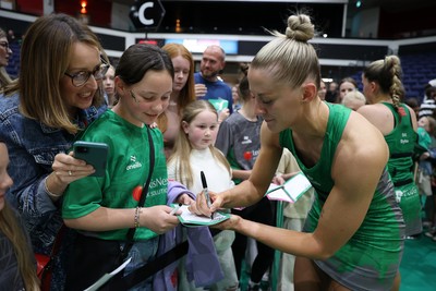 140625 - Cardiff Dragons v London Pulse - Netball Super League - Phillipa Yarranton of Cardiff Dragons with fans