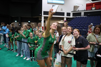 140625 - Cardiff Dragons v London Pulse - Netball Super League - Phillipa Yarranton of Cardiff Dragons with fans