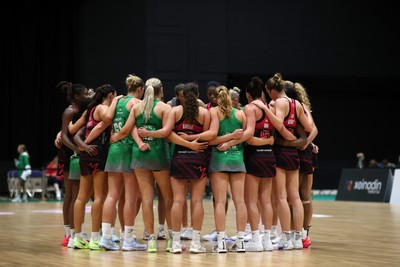140625 - Cardiff Dragons v London Pulse - Netball Super League - Teams huddle