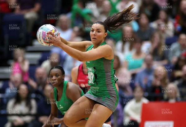 140625 - Cardiff Dragons v London Pulse - Netball Super League - Elle McDonald of Cardiff Dragons
