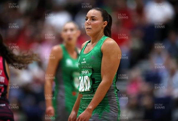 140625 - Cardiff Dragons v London Pulse - Netball Super League - Elle McDonald of Cardiff Dragons
