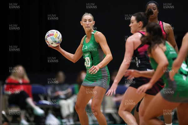 140625 - Cardiff Dragons v London Pulse - Netball Super League - Jacqui Newton of Cardiff Dragons