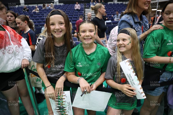 140625 - Cardiff Dragons v London Pulse - Netball Super League - Fans
