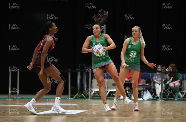140625 - Cardiff Dragons v London Pulse - Netball Super League - Elle McDonald of Cardiff Dragons