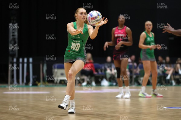 140625 - Cardiff Dragons v London Pulse - Netball Super League - Thea Rhodes