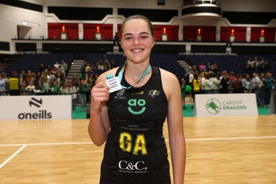 050425 - Cardiff Dragons v Manchester Thunder - Netball Super League - 