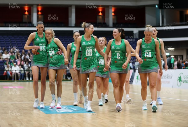 050425 - Cardiff Dragons v Manchester Thunder - Netball Super League - 