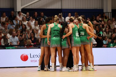160525 - Cardiff Dragons v Nottingham Forest - Netball Super League - Team huddle