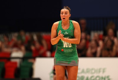 160525 - Cardiff Dragons v Nottingham Forest - Netball Super League - Elle McDonald of Cardiff Dragons