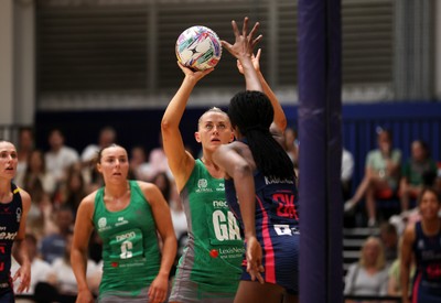 160525 - Cardiff Dragons v Nottingham Forest - Netball Super League - Phillipa Yarranton of Cardiff Dragons