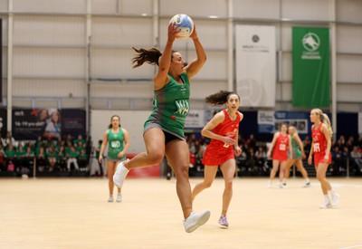 260424 - Cardiff Dragons v Strathclyde Sirens - Vitality Netball Super League - 