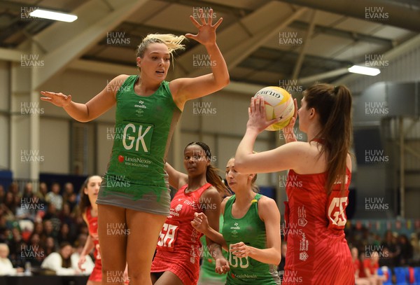 260424 - Cardiff Dragons v Strathclyde Sirens - Vitality Netball Super League - Leah Middleton of Cardiff Dragons