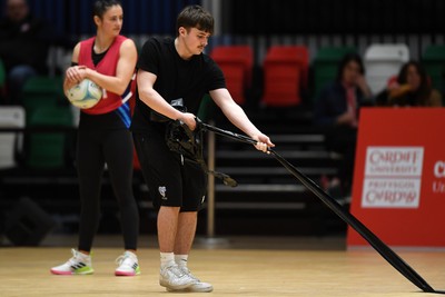 220225 - Cardiff Dragons v Birmingham Panthers - Netball Super League - play is suspended whilst the pitch is relayed due to an issue