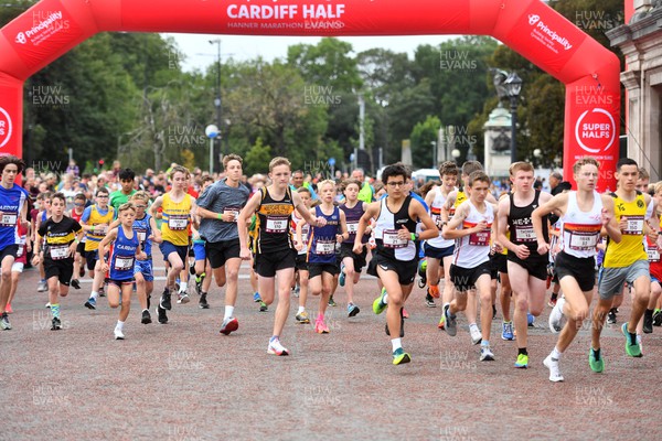 300923 - Cardiff Half Marathon Junior Races -