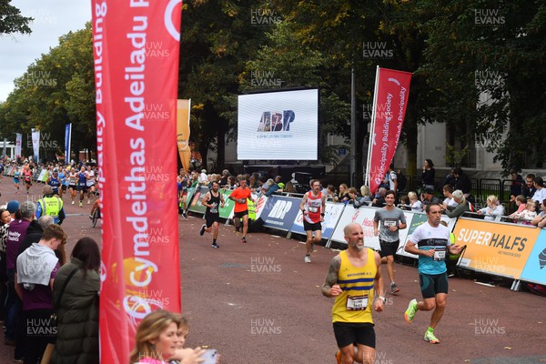 011023 - Principality Cardiff Half Marathon - 