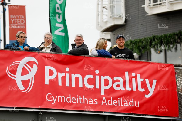 011023 - Principality Building Society Cardiff Half Marathon 2023 - Cardiff Bay - Principality banner