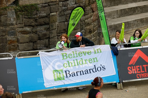 011023 - Principality Building Society Cardiff Half Marathon 2023 - Cardiff Bay - Barnardo's charity cheer station