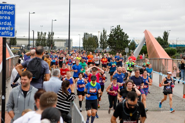 011023 - Principality Building Society Cardiff Half Marathon 2023 - Cardiff Bay - 