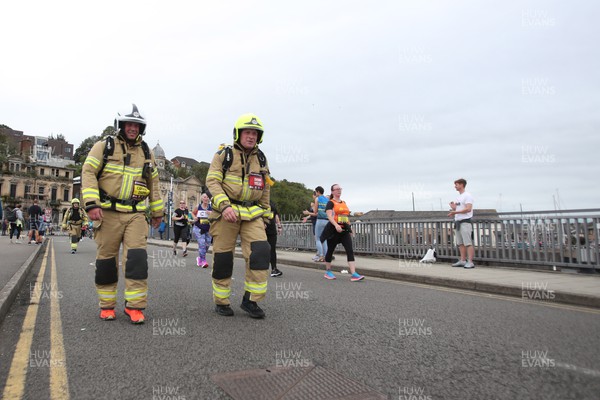 011023 - Principality Building Society Cardiff Half Marathon 2023 - Firefighters at the Cardiff Barrage