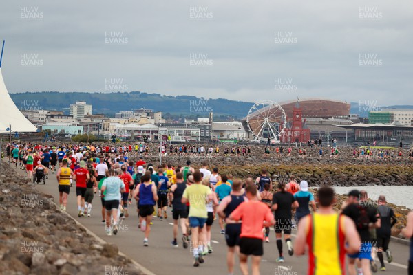 011023 - Principality Building Society Cardiff Half Marathon 2023 -  at the Cardiff Barrage